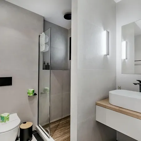 Bask - Glamorous 2 Bedroom In Athènes